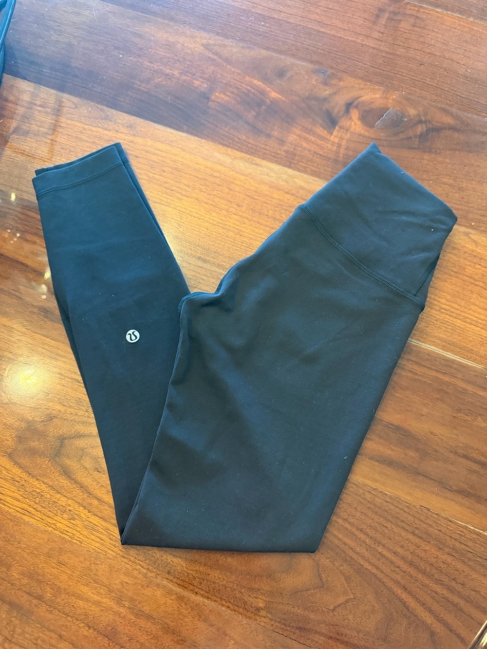 Lululemon Wunder Tights 25”- Black size 4